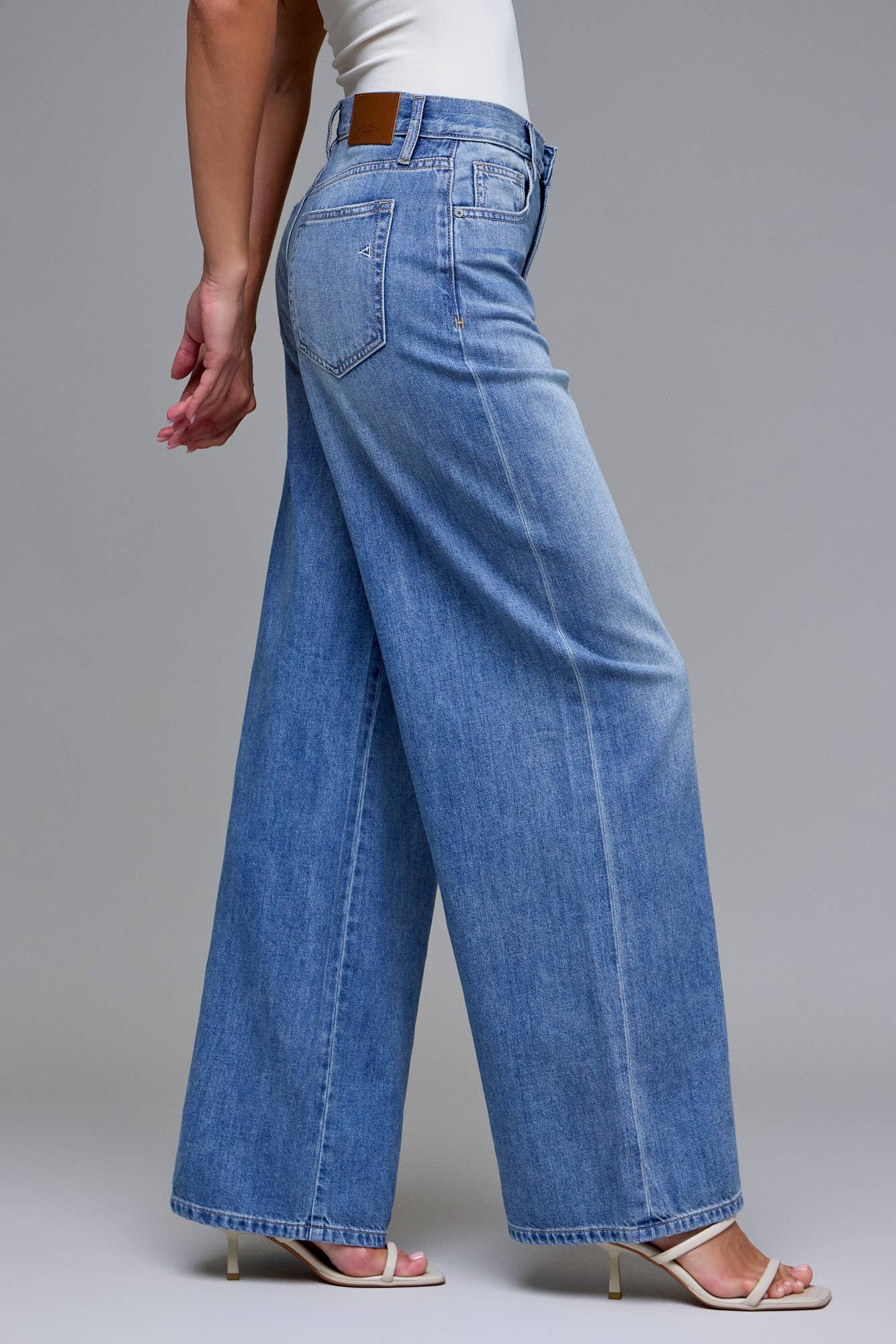 Caris Medium Wash Jean - Image 6